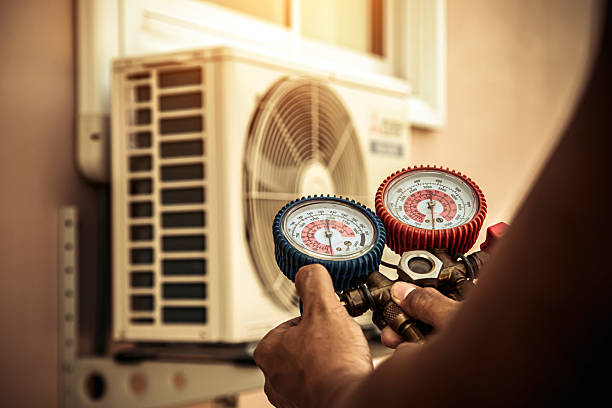Professional Hvac Maintenance technician working in Hammett, ID